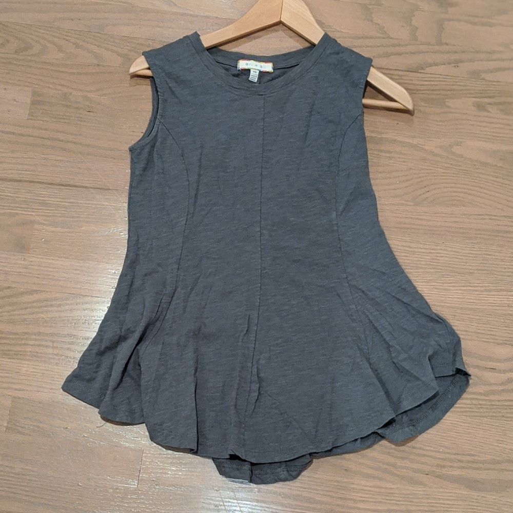 Anthropologie sleeveless classic top